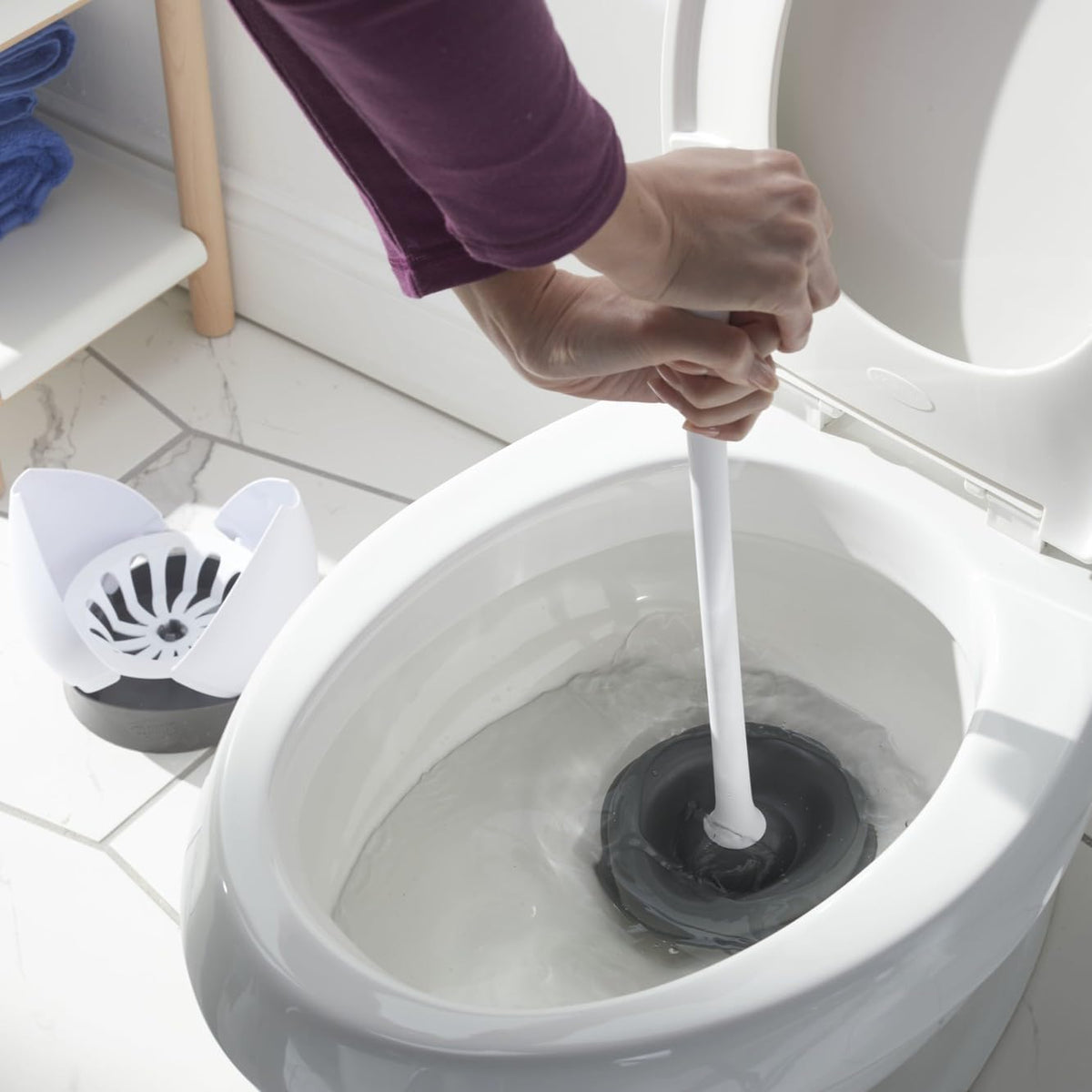 Clorox Toilet Plunger with Hideaway Holder Caddy Heavy-Duty Compact Design with Non-Skid Rubber Base for Bathroom Convenient Storage Toilet Unclogger. 6.5x19.5-Inch. White
